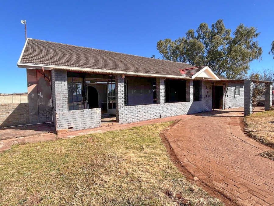 3 Bedroom Property for Sale in Lindequesdrif North West